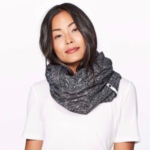 Lululemon Vinyasa Scarf